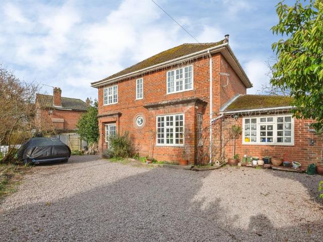House for sale in Reepham, Crostwick