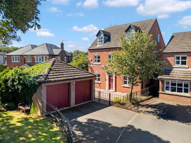 House for sale in Runcorn Heath, Halton