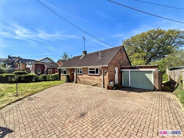 House for sale in Woodbury, Budlake