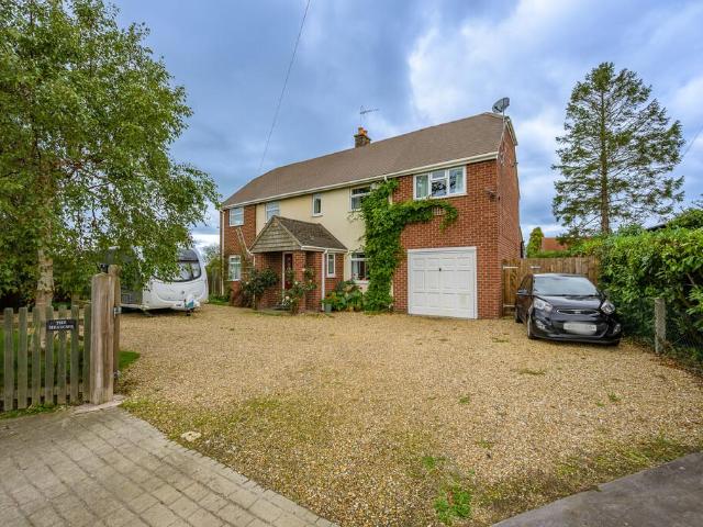 House for sale in Chorlton Lane, Cheshire