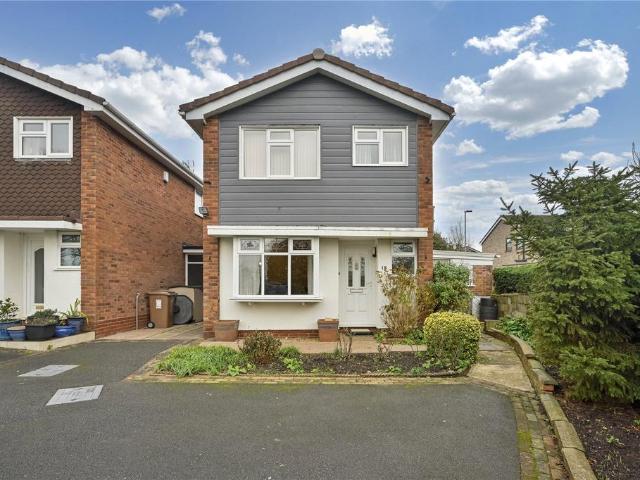 House for sale in Baswich, Staffordshire