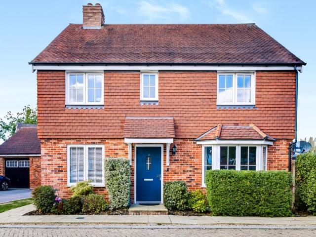 House for sale in Greenfields, Reigate and Banstead