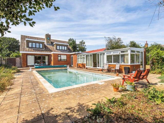 House for sale in Rockland St. Mary, Burgh St Peter