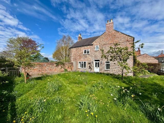 House for sale in Morton-on-swale, North Yorkshire
