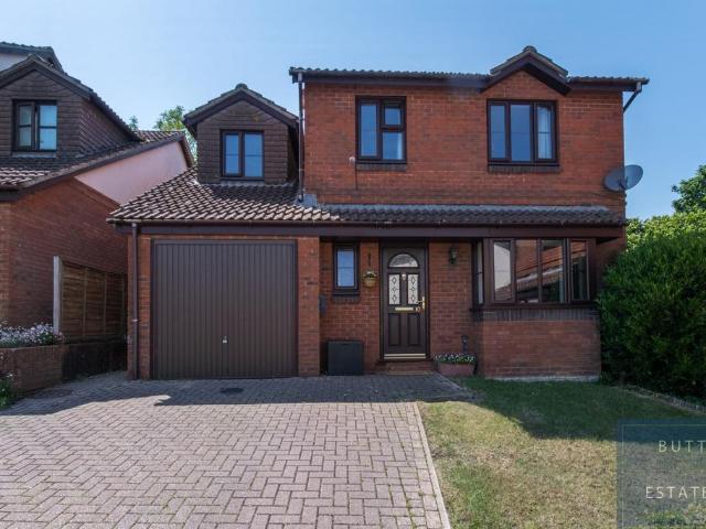 House for sale in Beacon Heath, Watergate