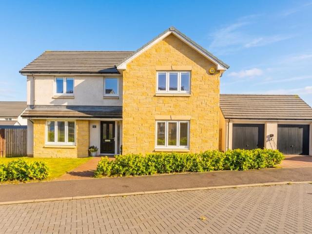 House for sale in Bilston, Scotland