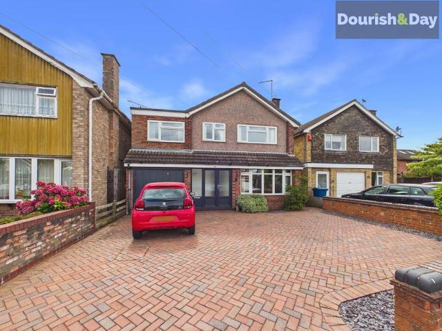 House for sale in Baswich, Staffordshire