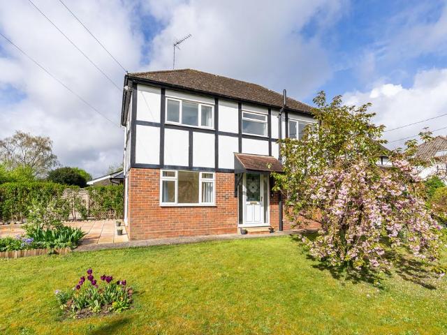 House for sale in Pachesham Park, Surrey