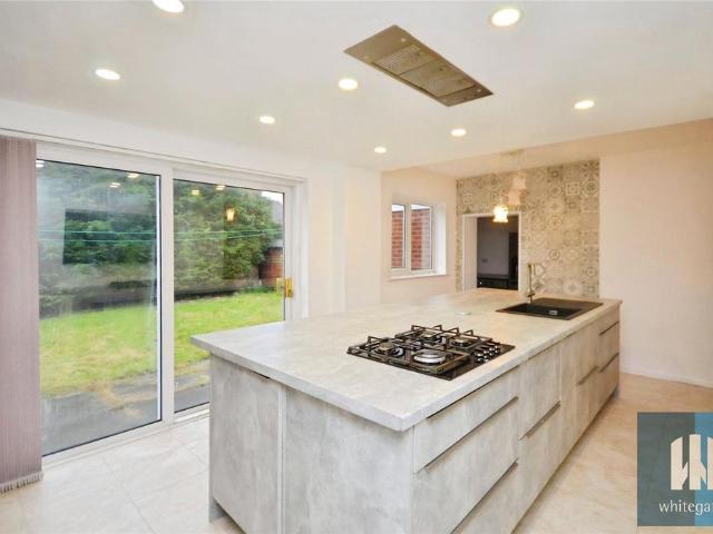 House for sale in London Park, Heckmondwike