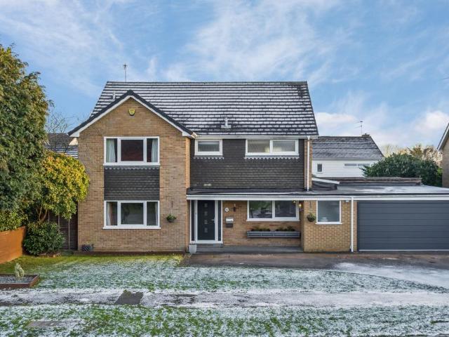 House for sale in Penn, Knotty Green