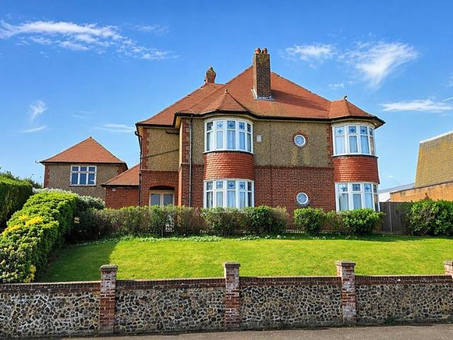 House for sale in Oxenden, The Bridge
