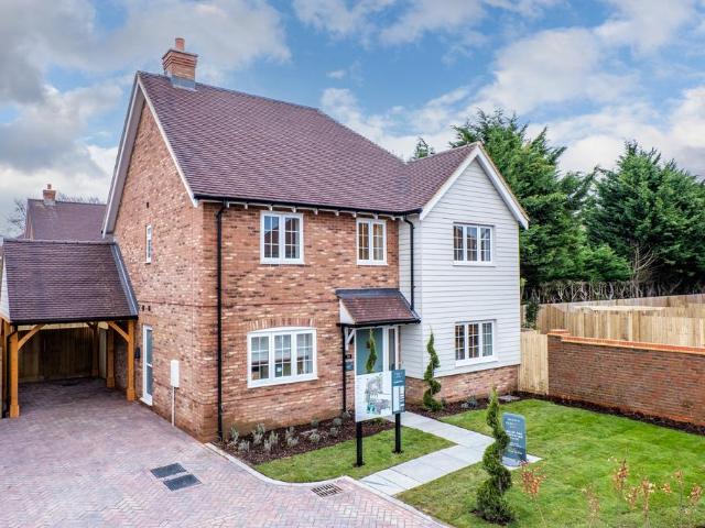 House for sale in Midway, Kent
