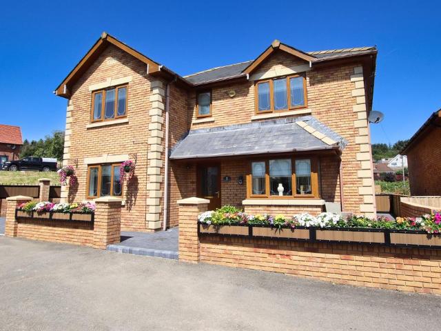 House for sale in Rassau