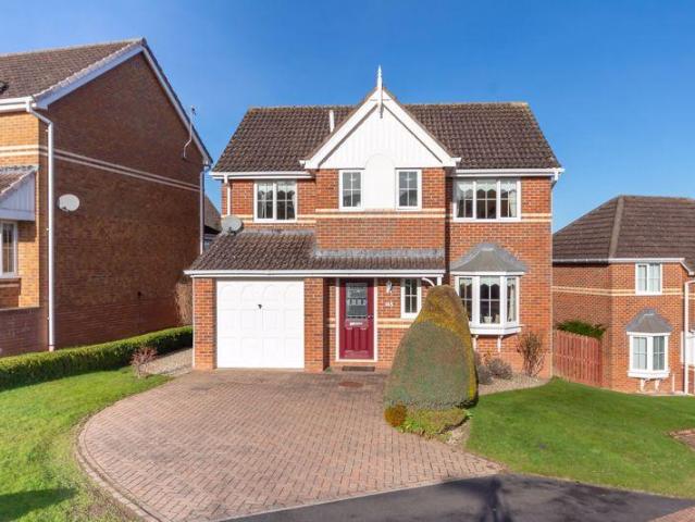 House for sale in Alnwick, Northumberland