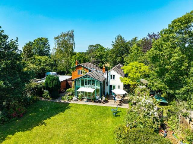 House for sale in Tilston