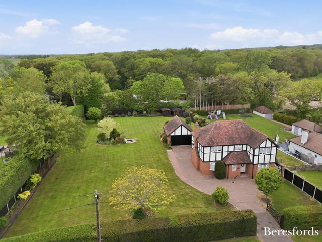 House for sale in Navestock Side, Essex