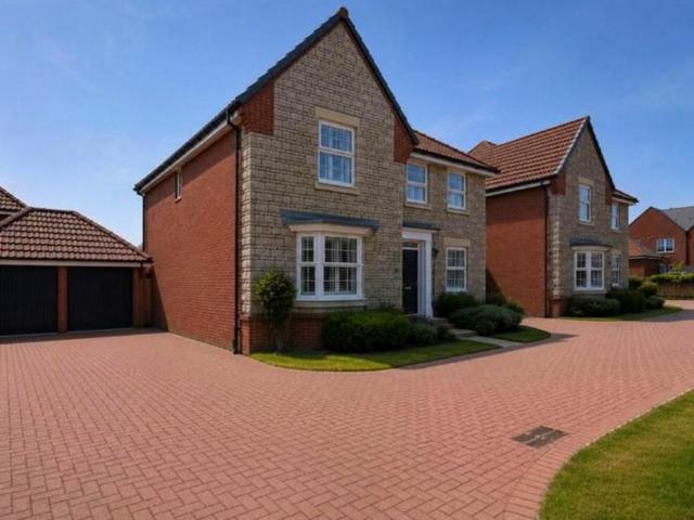 House for sale in Lower Morton