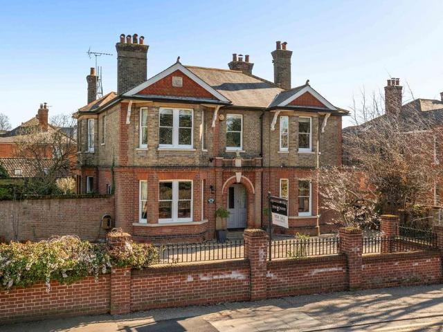House for sale in Moulsham, Chelmsford