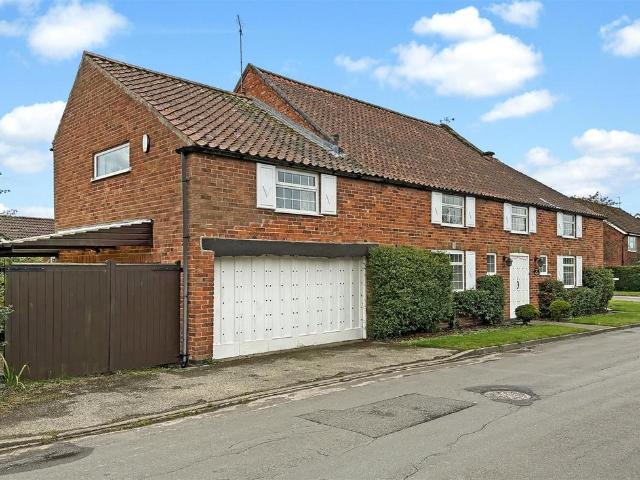 House for sale in Alverton, East Midlands