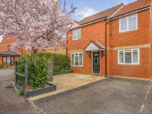 House for sale in Fenny Stratford, Milton Keynes