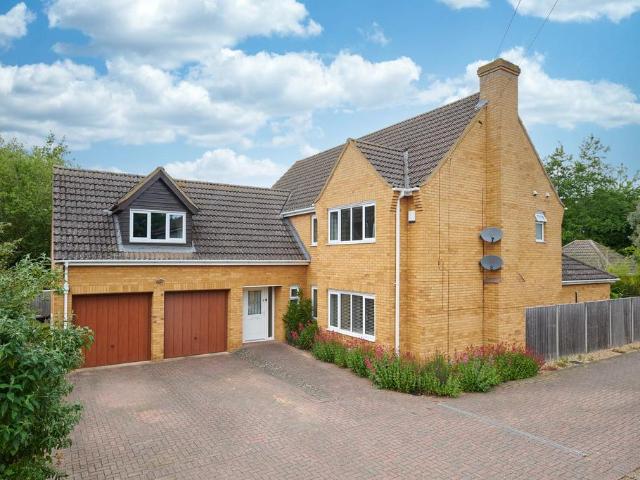 House for sale in Raunds