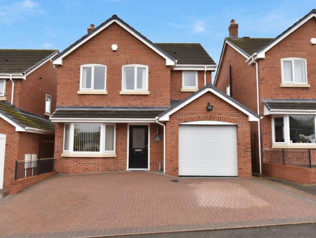 House for sale in Kingswinford, West Midlands