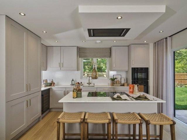 House for sale in Mindenhurst, Heol-las