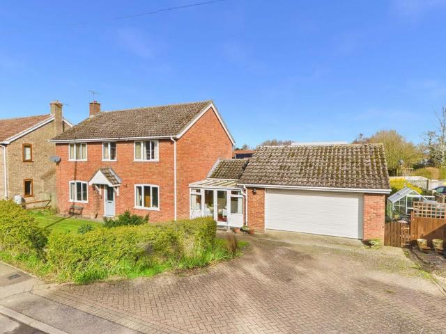 House for sale in Bedingfield, Suffolk
