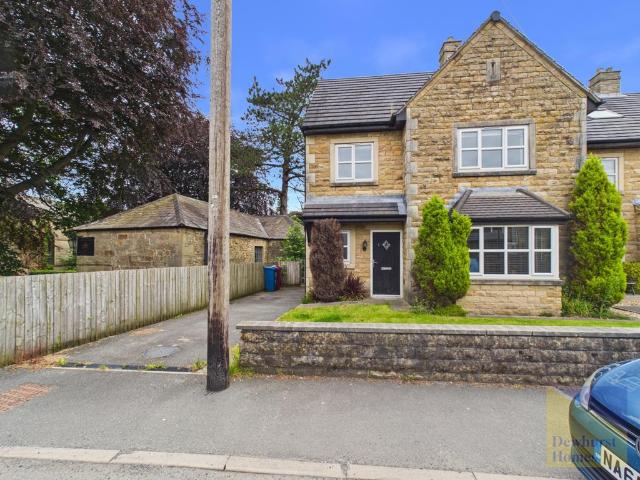House for sale in Paradise, Lancashire