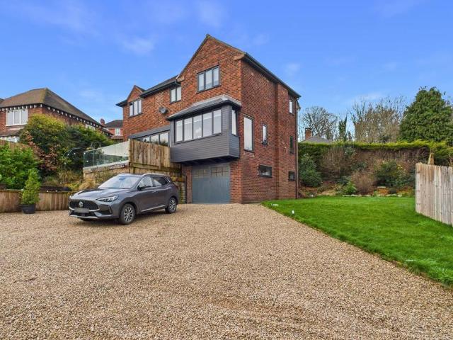 House for sale in Welshpool, Wales