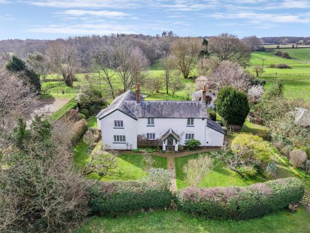 House for sale in Cholesbury-cum-St Leonards, Chesham