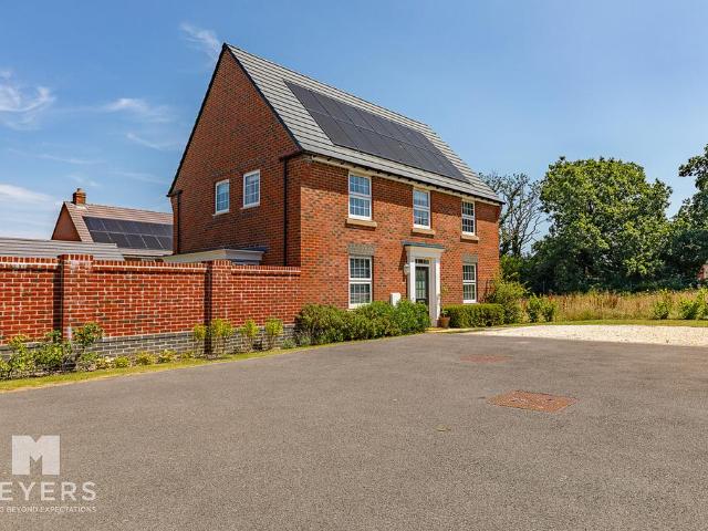 House for sale in Bearwood, Poole