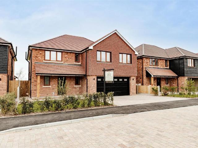 House for sale in Ash, Kent