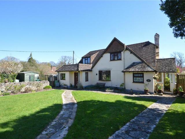 House for sale in Littlecote, West Sussex