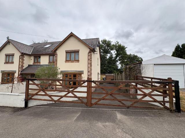 House for sale in Cwmllynfell