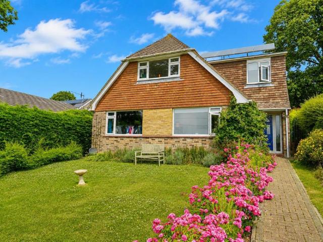 House for sale in Blacklands, Guestling Green