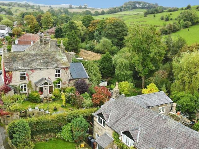 House for sale in Low Leighton, High Peak