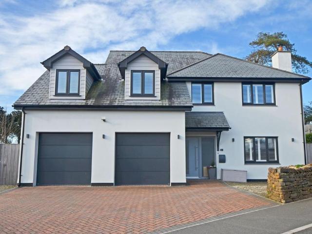 House for sale in St Stephen, Cornwall