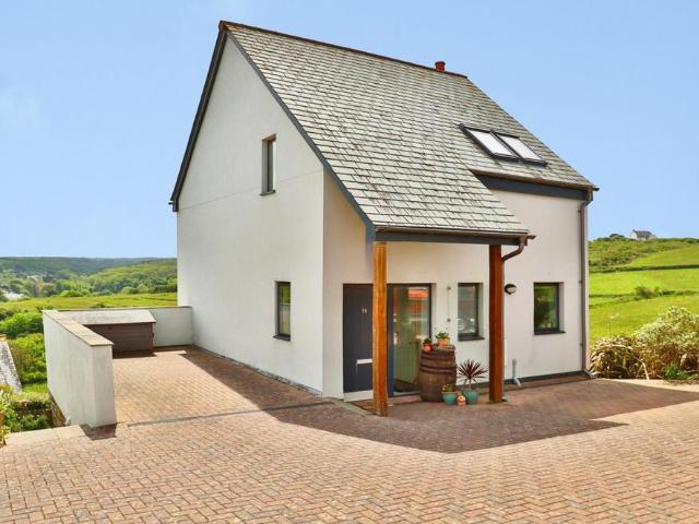 House for sale in Penwartha Coombe, Cornwall