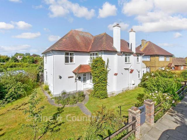 House for sale in Sandwich, Ash