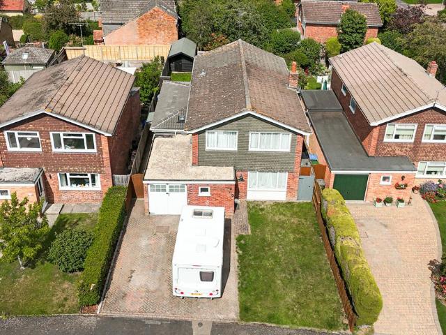 House for sale in Hart, Hampshire