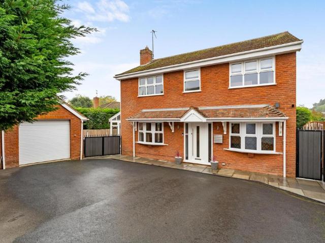 House for sale in Smestow, South Staffordshire