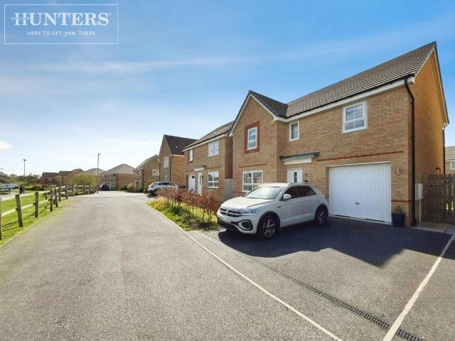 House for sale in Royston, South Yorkshire