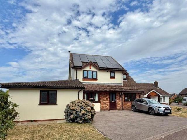 House for sale in Woolaston, Bromsberrow Heath