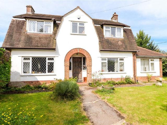 House for sale in Old Milton, New Forest