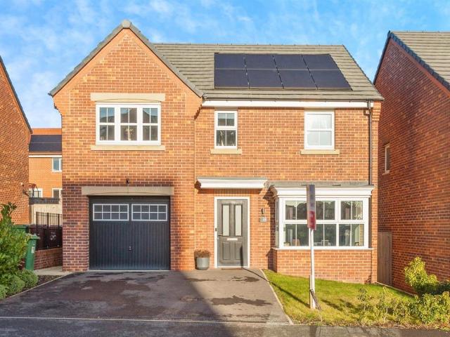 House for sale in City Fields, West Yorkshire
