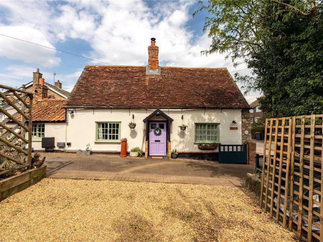 House for sale in Bedford