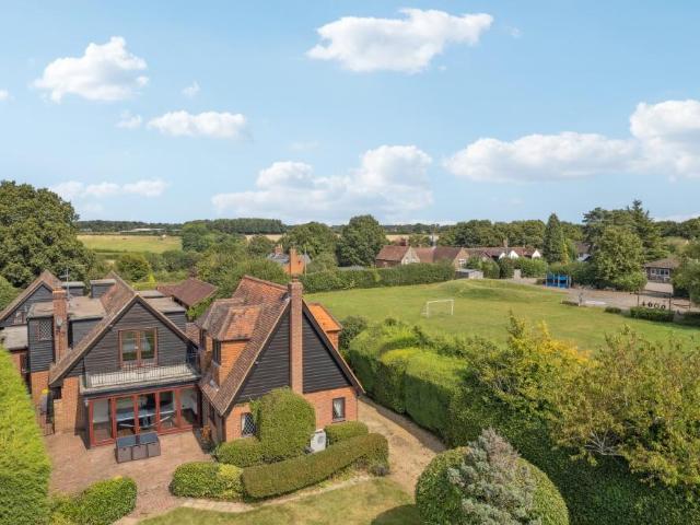 House for sale in Hawridge, Bellingdon