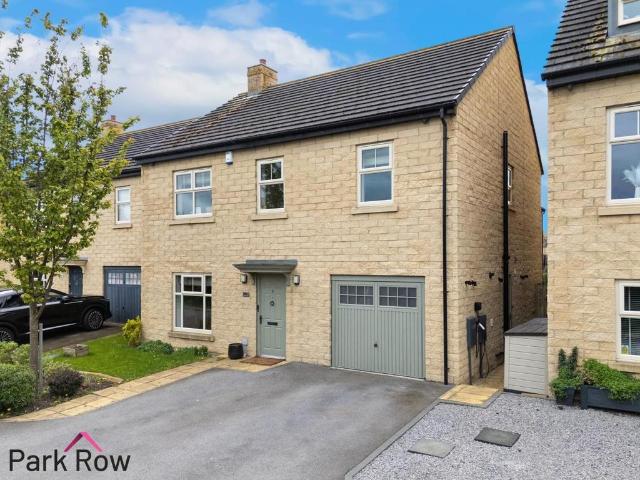 House for sale in Sherburn in Elmet, York and North Yorkshire
