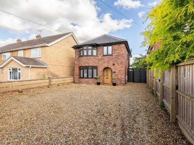 House for sale in Crostwick, Norfolk